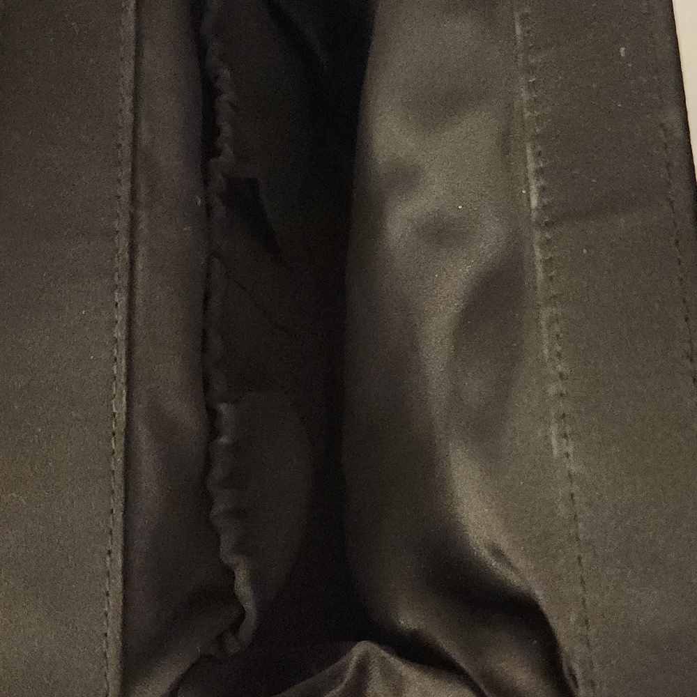Prada Candy makeup bag - Picture 3 of 10